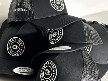 Gorra Negra Premium Estilo Camionero Logotipo REDONDO Blanco